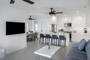 Carpe Diem 3 BR Condo - Turtle Cove