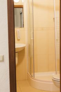 Готель Хутір