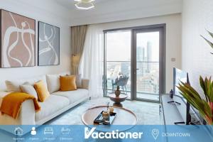 Vacationer Holiday Homes I Elegant 2 Bed with City Views I Walk to Dubai Mall & Burj Khalifa I Downtown
