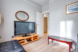 West New York Apartment about 7 Mi to Manhattan!