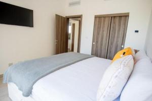 Hard Rock at Cana Pearl 4 by Unwind Properties