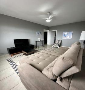 AP Aconchegante a 60 Metros da Praia, vista mar 302