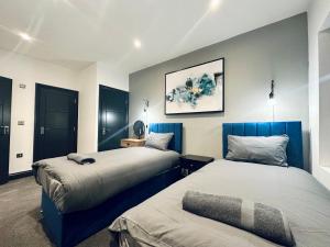 Amazing Sea View I New Morden Three Bedroom Flat I Super Central Location