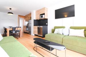 Stunning 4-bedroom apartment Flaine Foret, fully refurbished, beautiful panoramic views