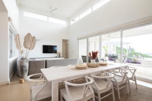 CASA AYLA A - stunning 5BR Ocean view house & infinity pool in Flamingo