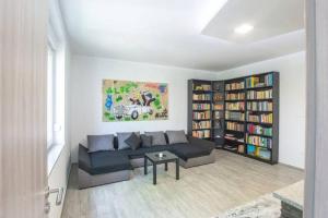 2022 Central Apartment Maribor (Garden + Parking)