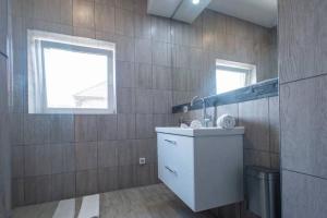 2022 Central Apartment Maribor (Garden + Parking)