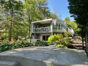Waterfront Cottage in Muskoka - Sebright