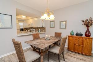 Ocean Village Club Q19