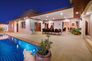 Villa Bos, 5 minutes to the Beach Jomtien, Free electricity