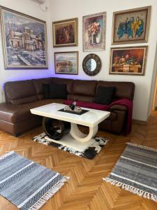 Stylish King Downtown