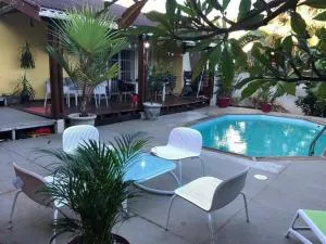 Belle maison équipé avec piscine - Acoua