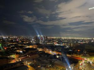 Apartamento moderno cerca del aeropuerto