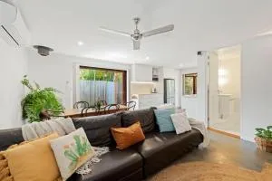 Tallow Beach Retreat - welcoming pet-friendly unit - Broken Head
