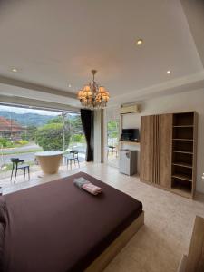 Petunya Phuket Guest House