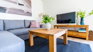 Hangar 19 Superior Apartment mit Seeblick H5W2