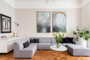 Warsaw Center 110 m2 Spacious and Elegant Apartment