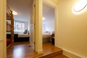 Sidemersey Livings - Spacious Loft for bigger groups - Very Central and Cosy