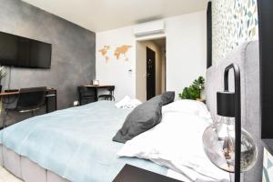 EASY RENT Apartments- Smart 705, 24h Check-in