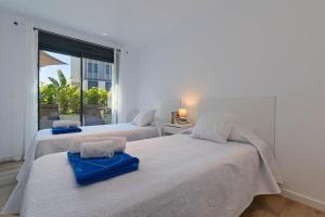 Essential by Aguilarent