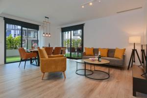 Essential by Aguilarent