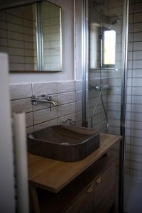 Hotels Hotel du DOMAINE SAINT LOUP : photos des chambres