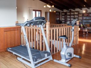 Newly Renovated Villa 4 Seasons with BBQ, private pool, ping pong and football table