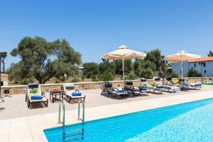 Newly Renovated Villa 4 Seasons with BBQ, private pool, ping pong and football table
