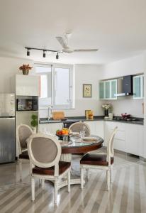 El Rosario 2BHK Apartments-Near Candolim-Common pool-Wifi-24 hour Security & 5 mins Drive to Casino