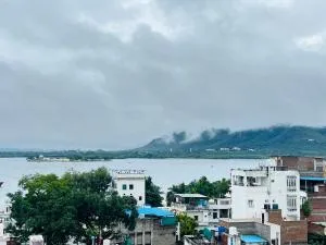 Hotstel Udaipur - Sheoganj