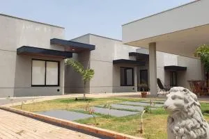 Espaço Araucária - conforto e sossego em Andradina - 伊利亚索尔泰拉