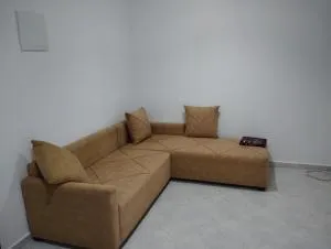 شقة مفروشة للكراء اليومي - Azrou