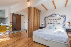 Sunny Studio in City Center