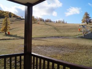 Studio rénové avec terrasse au pied des pistes, Super Sauze - FR-1-165A-22