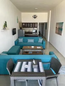 Golden Stone Beach - Ḩālāt