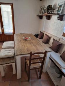 Maisons de vacances Maison complete Ganzes Haus House 6 Peronnes La Finiere Seealpen Isola Village bei Nizza Alpes -Maritimes pres de Nice 70 km : photos des chambres