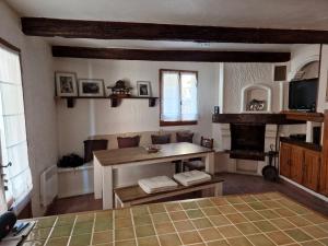 Maisons de vacances Maison complete Ganzes Haus House 6 Peronnes La Finiere Seealpen Isola Village bei Nizza Alpes -Maritimes pres de Nice 70 km : photos des chambres