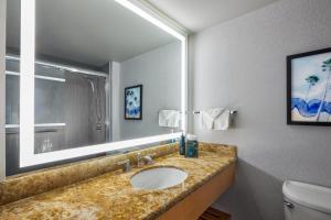 Double Room with Two Double Beds room in DoubleTree by Hilton Anaheim/Orange County