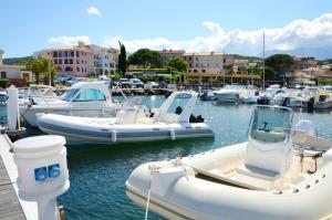 Appart'hotels Residence Odalys Les Voiles Blanches : photos des chambres