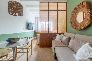 CurtaIpanema: Studio moderno, completo, 4min praia