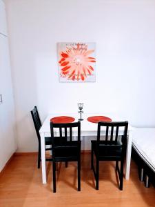 Aurora City Apartment