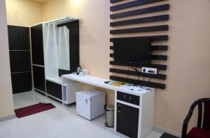 HOTEL MARIYA INTERNATIONAL