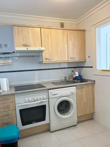 Sea view apartment close to the beach