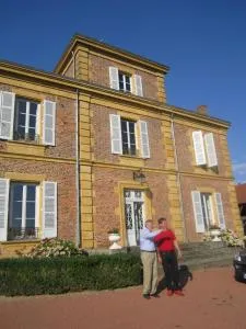 CHATEAU VALVERT - Pouilly-sous-Charlieu