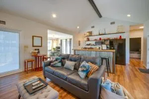 Pottsboro Vacation Rental - Walk to Lake Texoma! - Denison