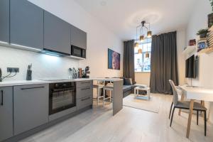 Cozy and Bright apartment