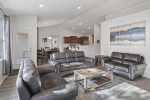 Four-Bedroom Holiday Home room in 172 Avocet home