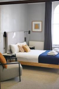 Bright Studio Angel Clerkenwell