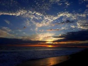 Front Beach apartment - Bugaba