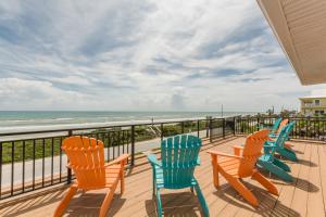 Beachfront Dream Home 4 bedroom 3 bath. 6060S